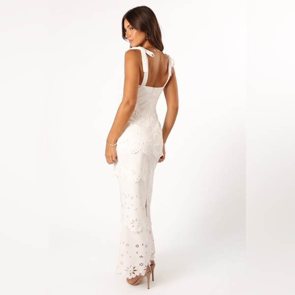 Petal & pup laser cut floral scalloped maxi dress nwot - Picture 5 of 6